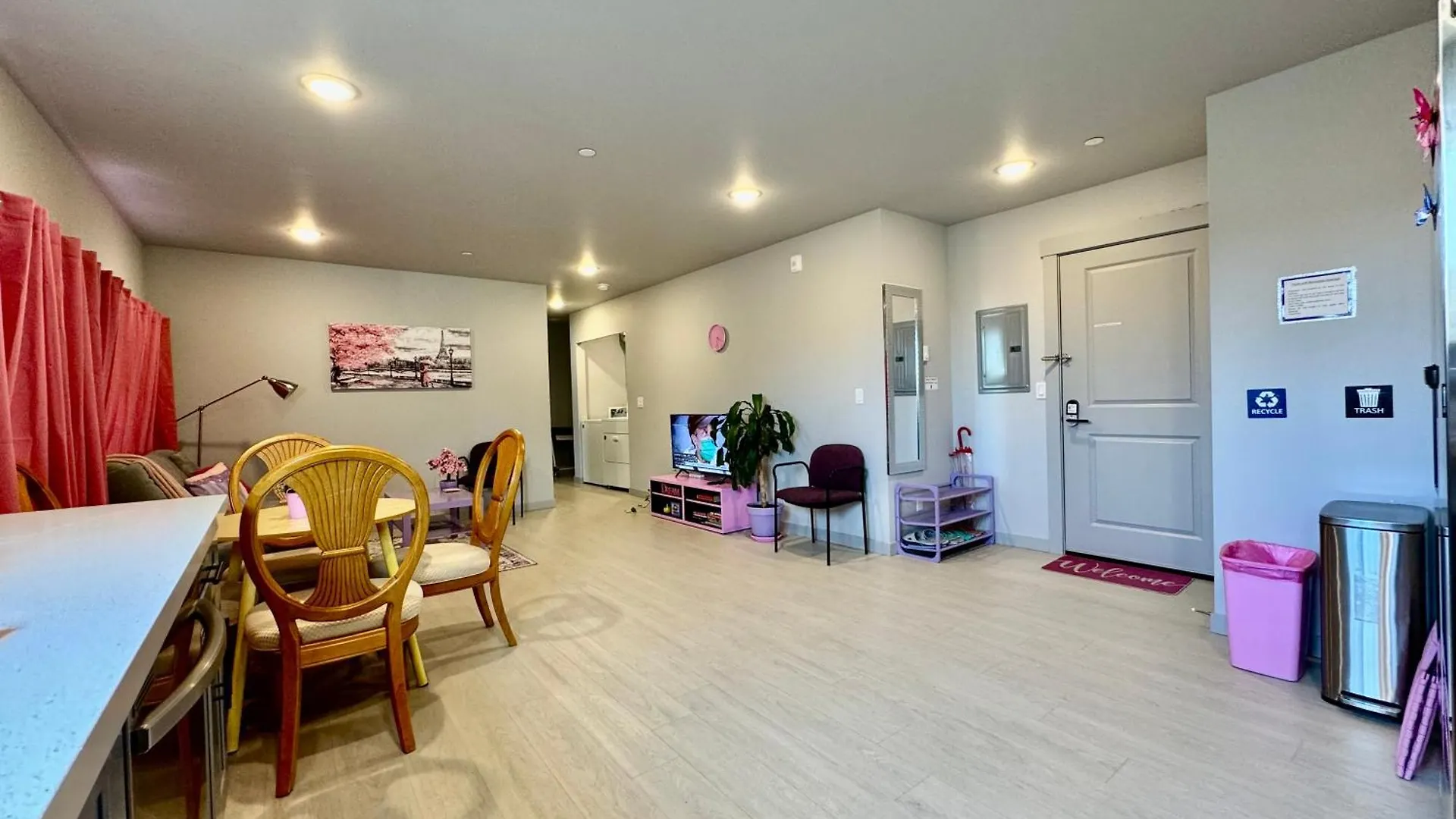 Seattle Alki Oasis: Modern Apartment Near Beach & Downtown United States